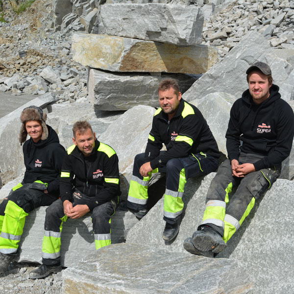 Ansatte skifer fra Sætergård